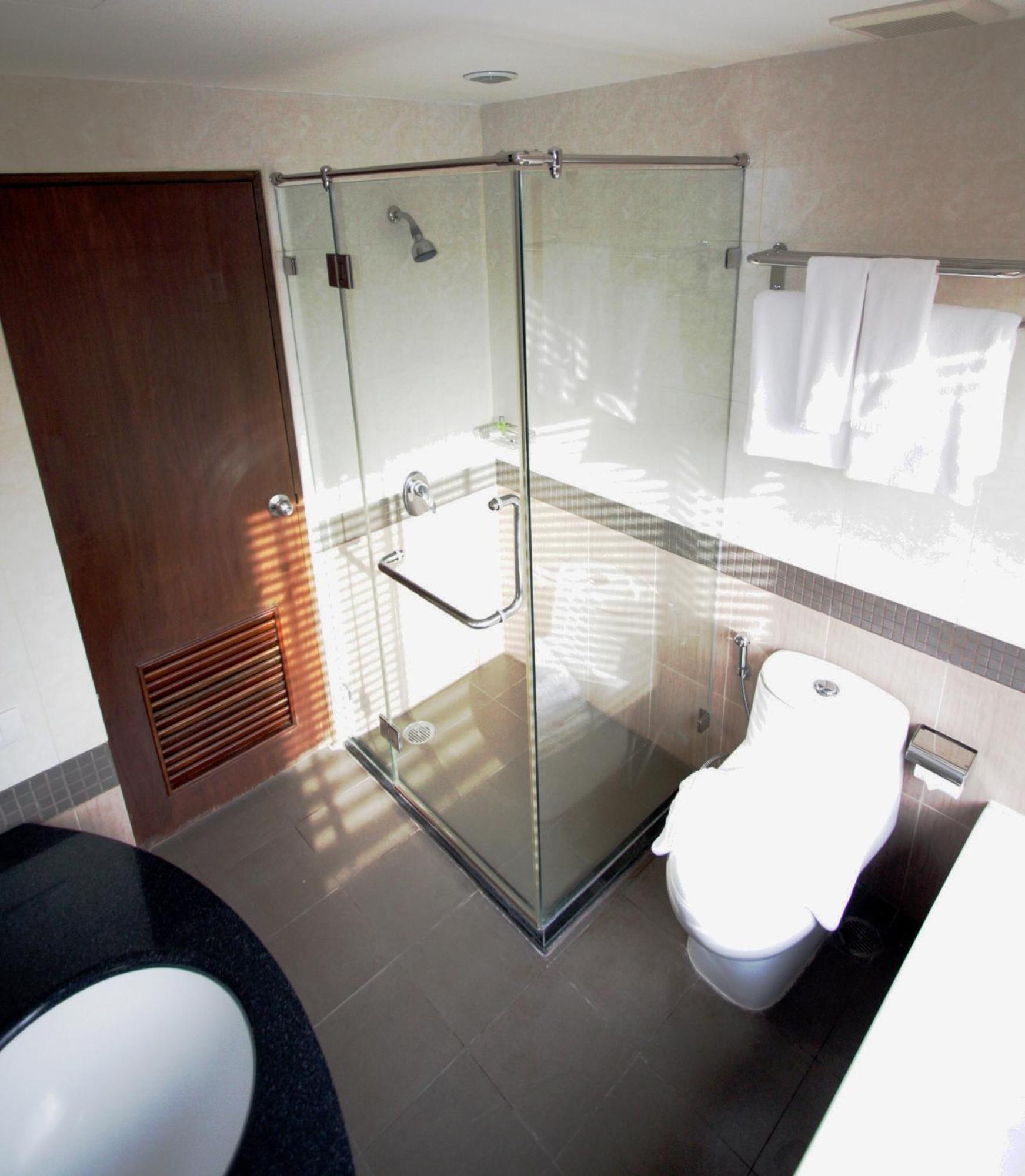 Hiran Residence Patong Exteriör bild