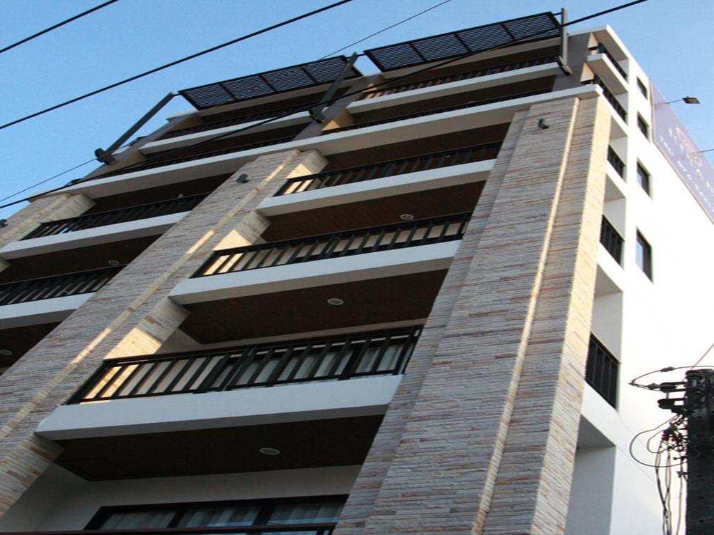 Hiran Residence Patong Exteriör bild
