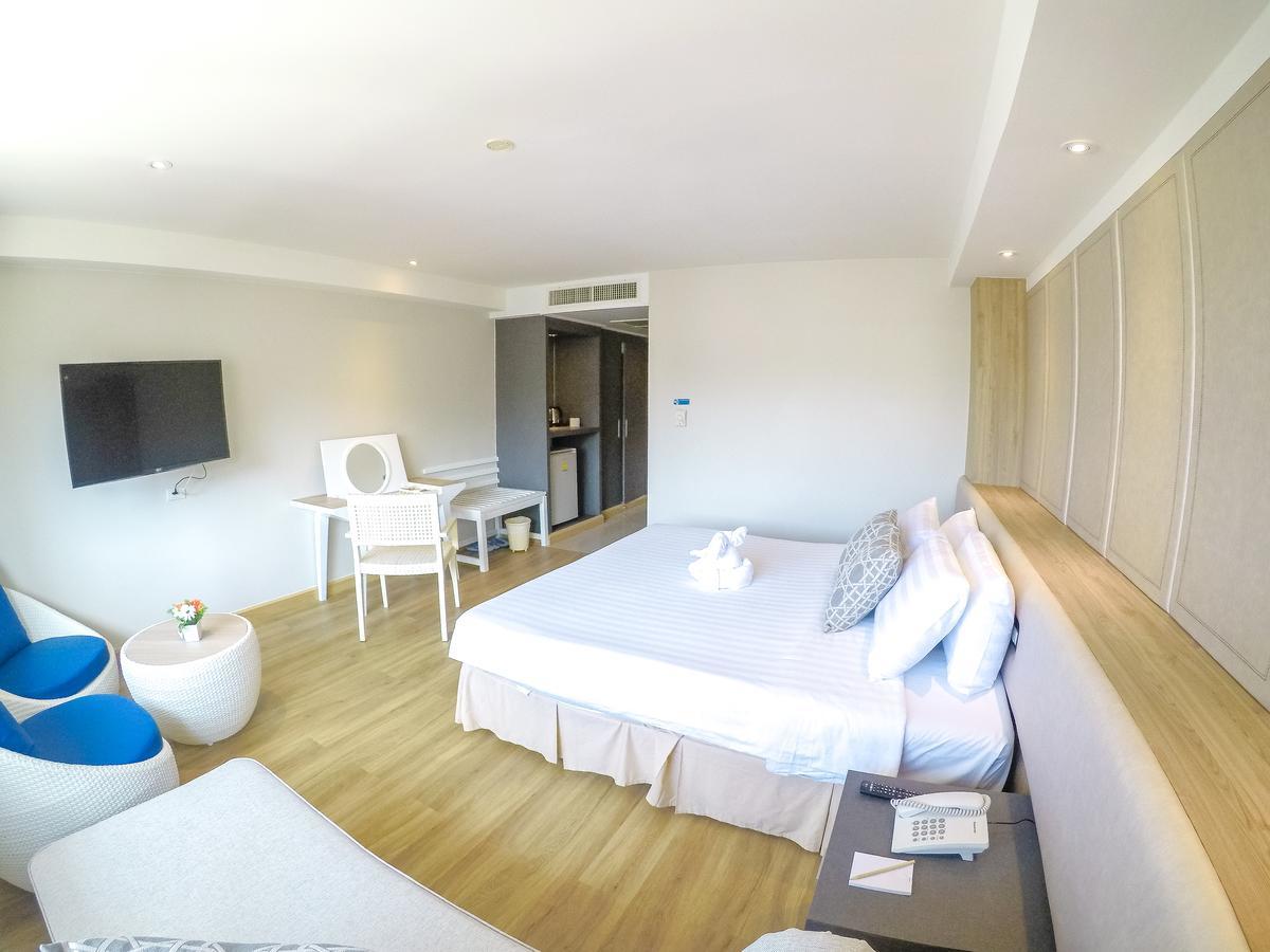 Hiran Residence Patong Exteriör bild