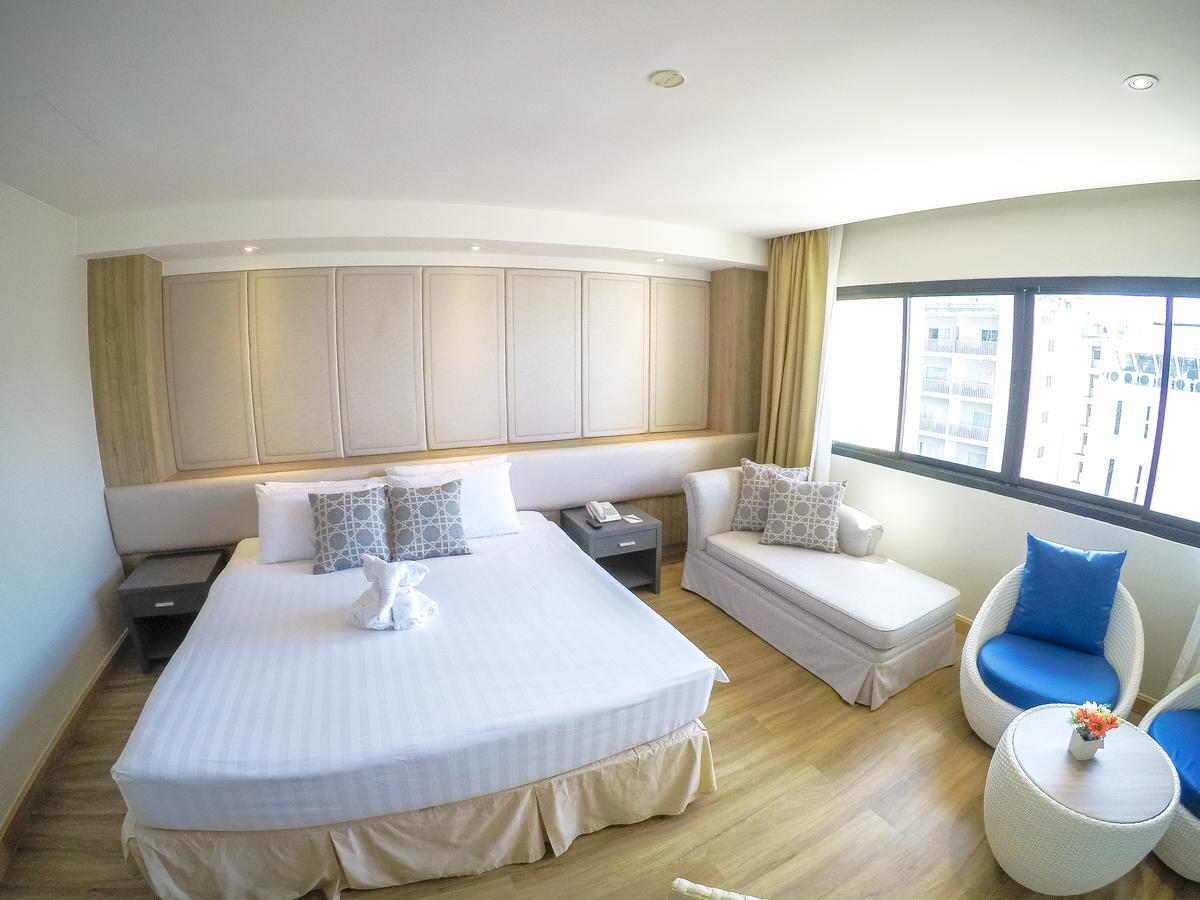 Hiran Residence Patong Exteriör bild