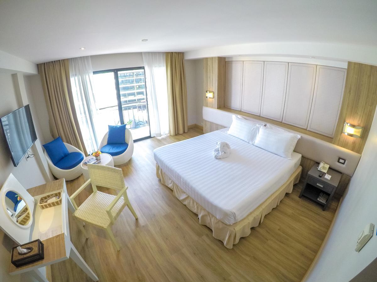 Hiran Residence Patong Exteriör bild